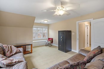 105 Kentbury Ln, Apex, NC 27502