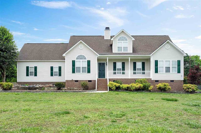 105 Kentucky Derby Dr, Clayton, NC 27520