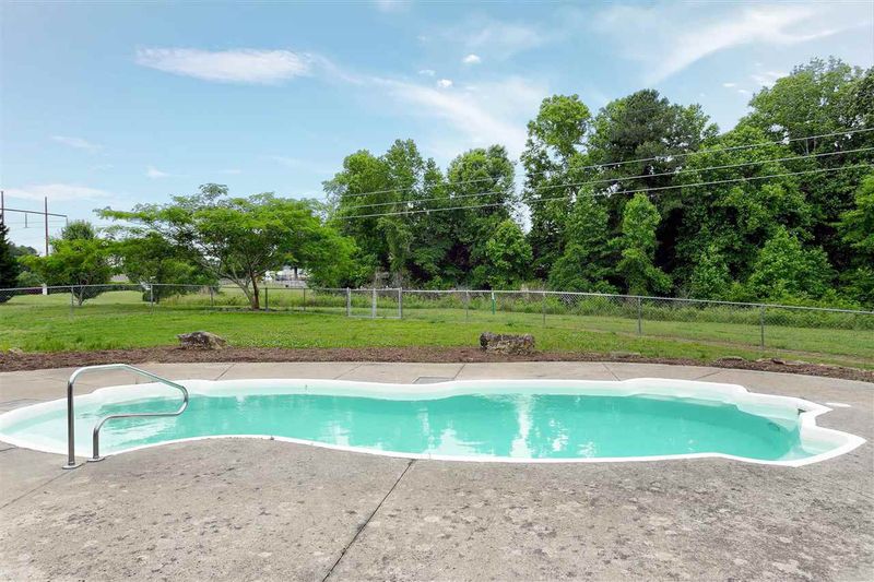 105 Kentucky Derby Dr, Clayton, NC 27520
