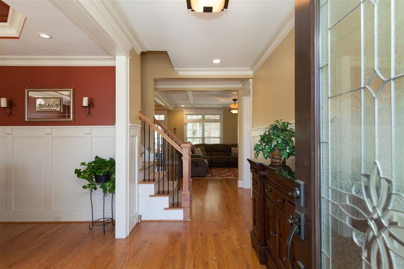 105 Kings Castle Dr, Apex, NC 27502