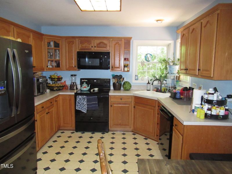 105 Kit Ct, Mebane, NC 27302