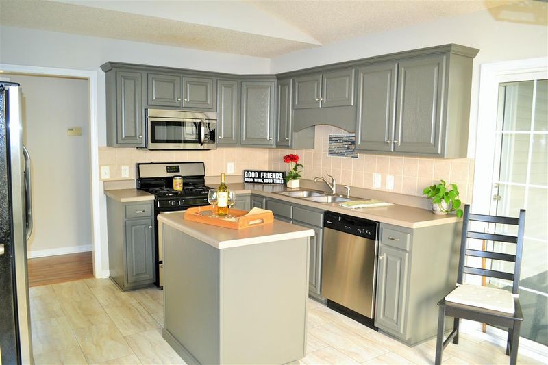 105 Lemon Drop Cir, Apex, NC 27502
