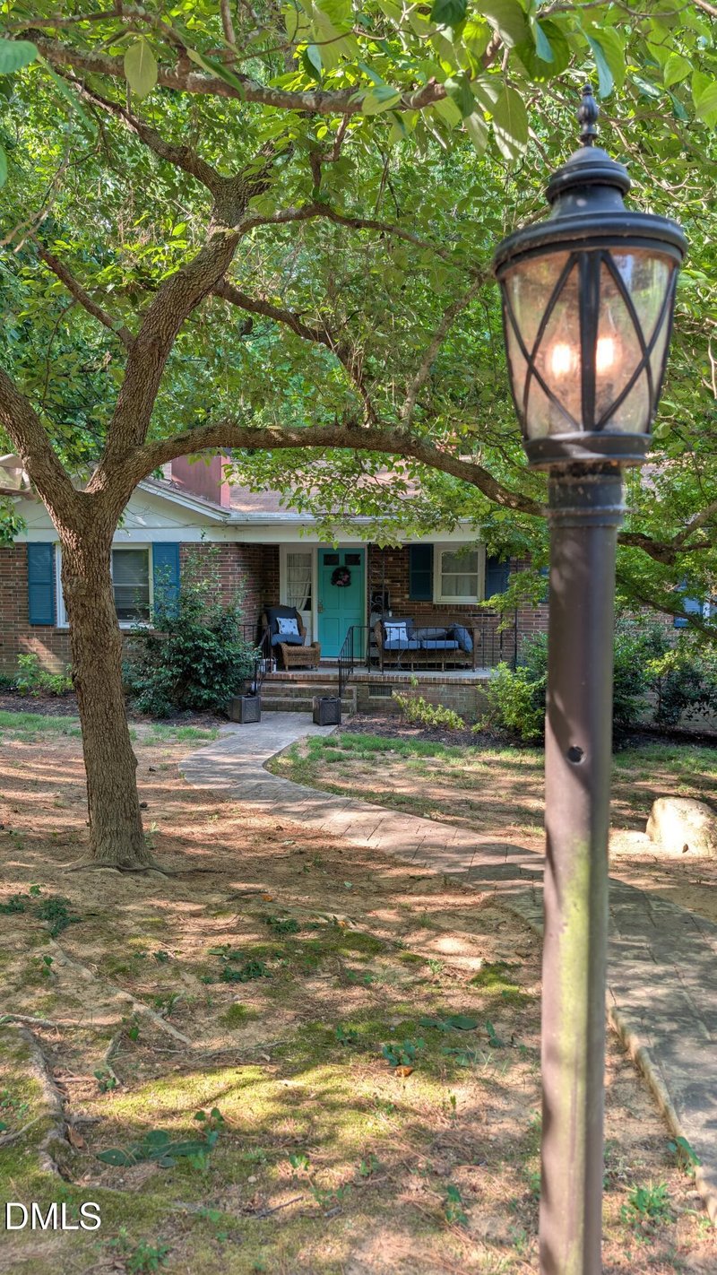 105 Lexington Rd, Chapel Hill, NC 27516