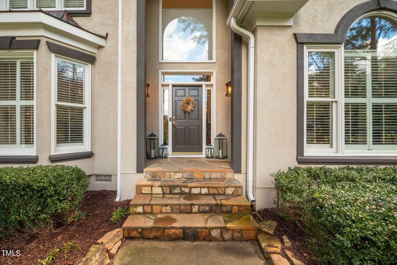 105 Lindenthal Ct, Cary, NC 27513