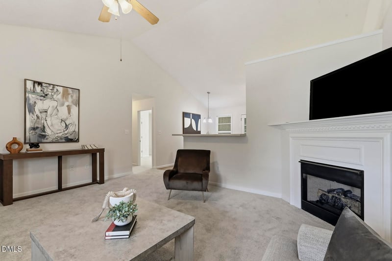 105 Lintel Dr, Fuquay Varina, NC 27526