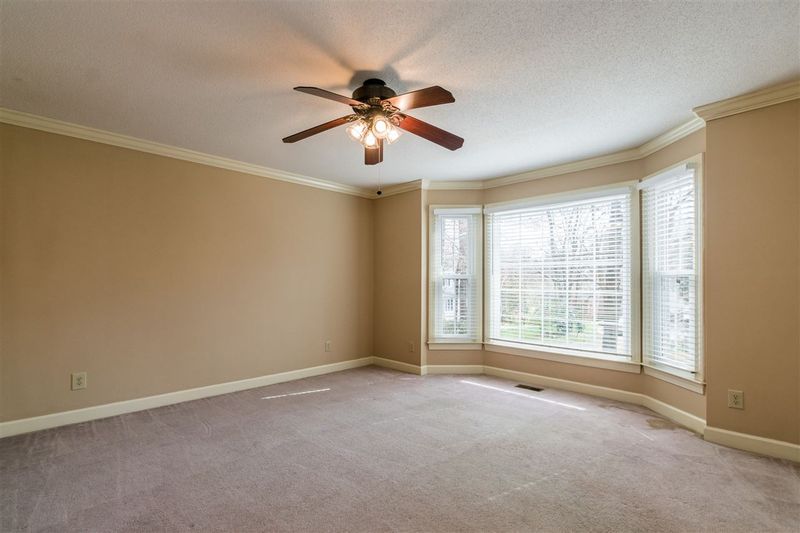 105 E Lively Ct, Cary, NC 27511