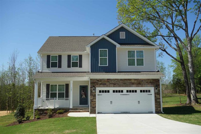 105 Lockamy Ln, Youngsville, NC 27596
