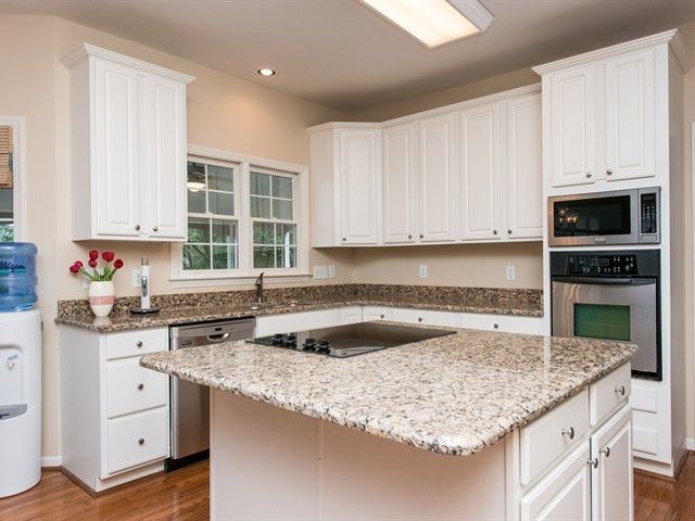 105 Lockheed Cir, Cary, NC 27513