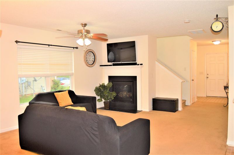 105 Lodestone Dr, Durham, NC 27703