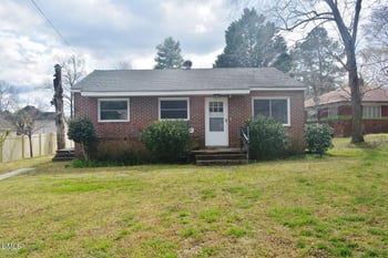 105 Lofton St, Lillington, NC 27546