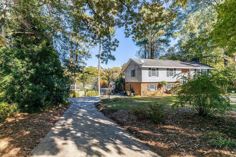105 Lyme Ct, Garner, NC 27529