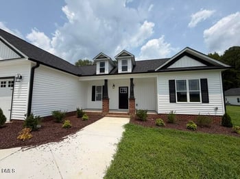 105 Lynn Ln, Selma, NC 27576