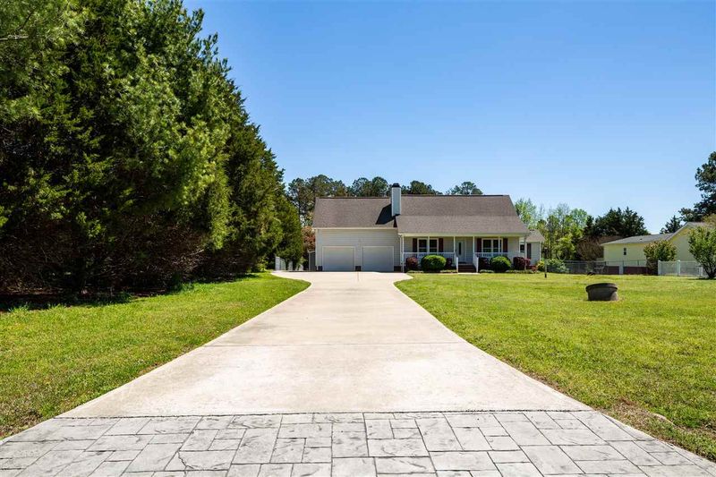 105 Lynnfield Ln, Garner, NC 27529