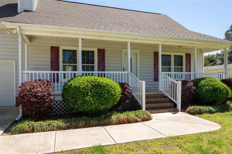 105 Lynnfield Ln, Garner, NC 27529