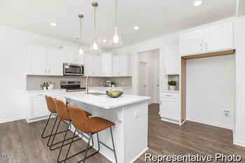 105 Mable Ct, Lillington, NC 27546