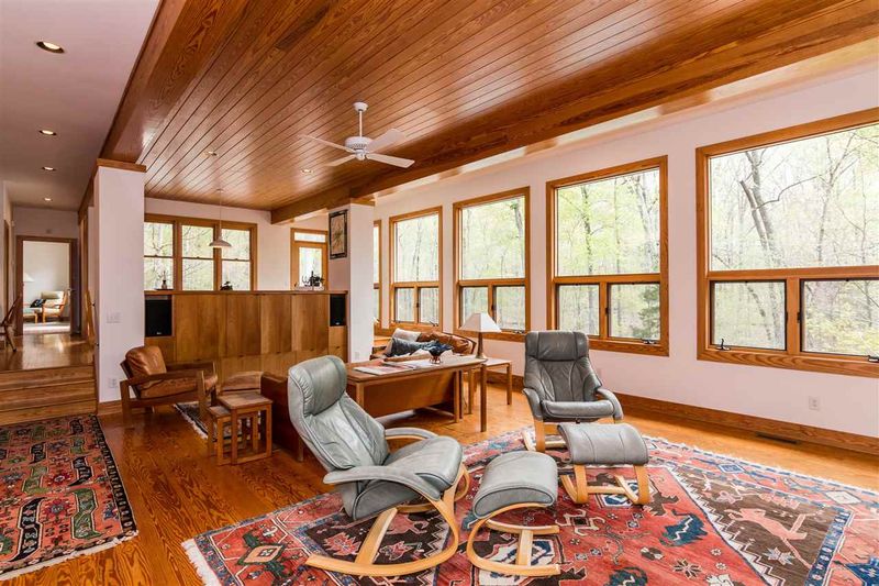 105 Majestic Ct, Chapel Hill, NC 27517