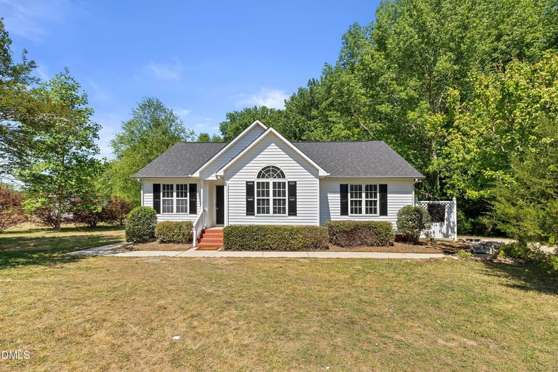 105 Mccoy Dr, Smithfield, NC 27577
