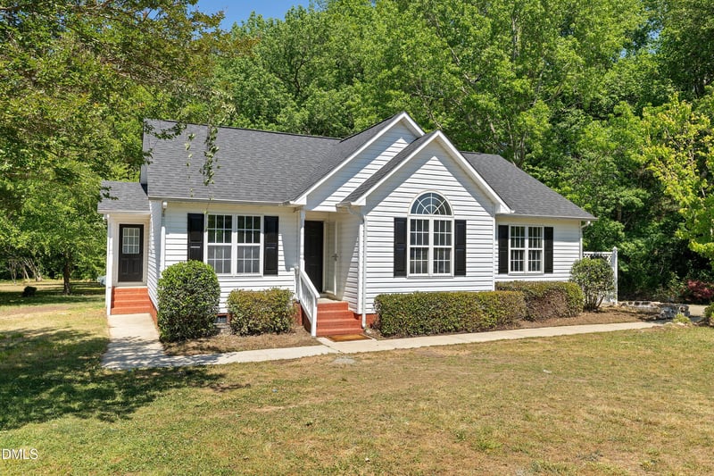 105 Mccoy Dr, Smithfield, NC 27577