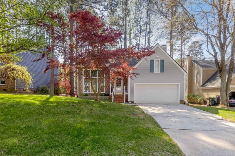 105 Mcintire Ln, Cary, NC 27513
