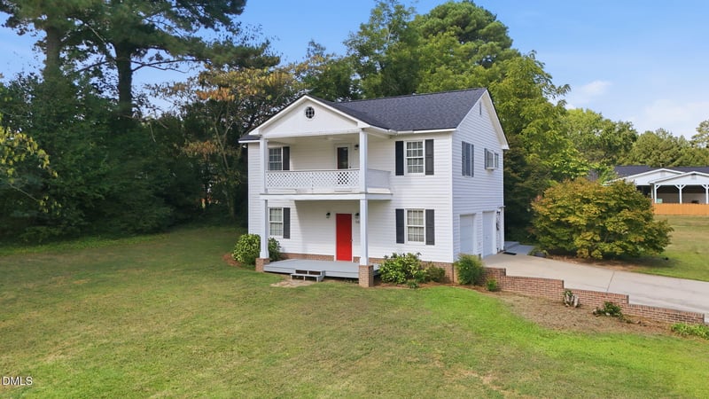 105 Mcleod Dr, Sanford, NC 27330