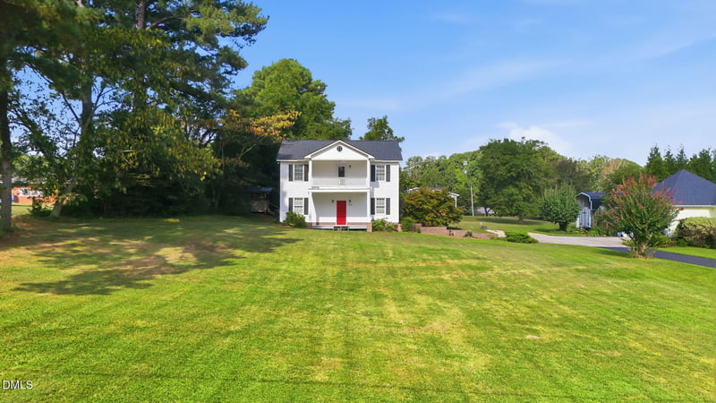 105 Mcleod Dr, Sanford, NC 27330