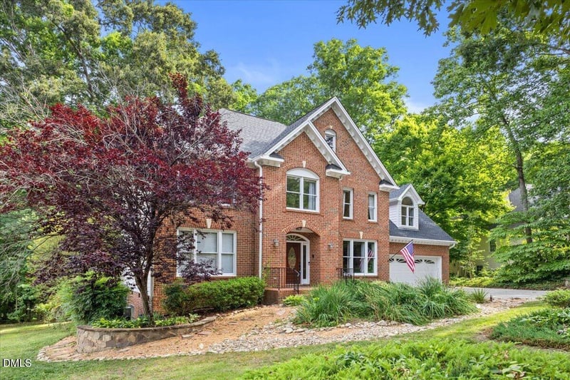 105 Morninghills Ct, Cary, NC 27518