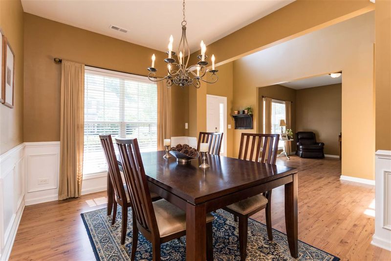 105 Moss Mountain Ln, Apex, NC 27539