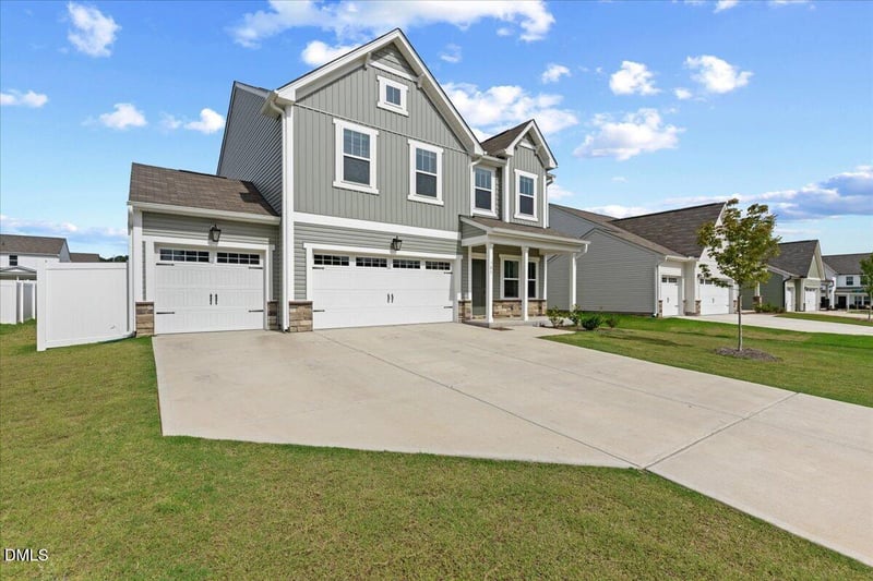 105 Mule Way, Benson, NC 27504