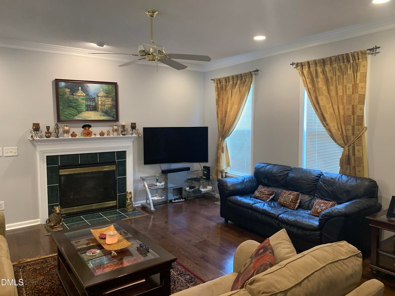105 New Parkside Dr, Chapel Hill, NC 27516