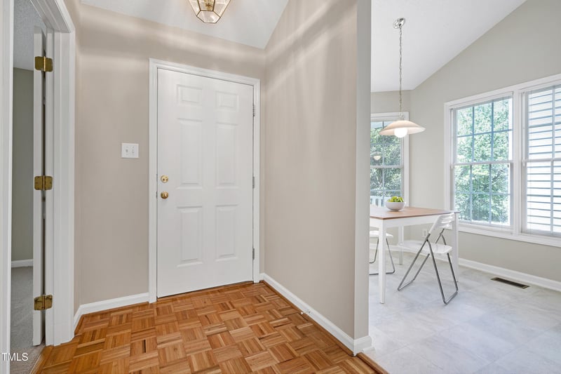 105 Newton Grv, Cary, NC 27519