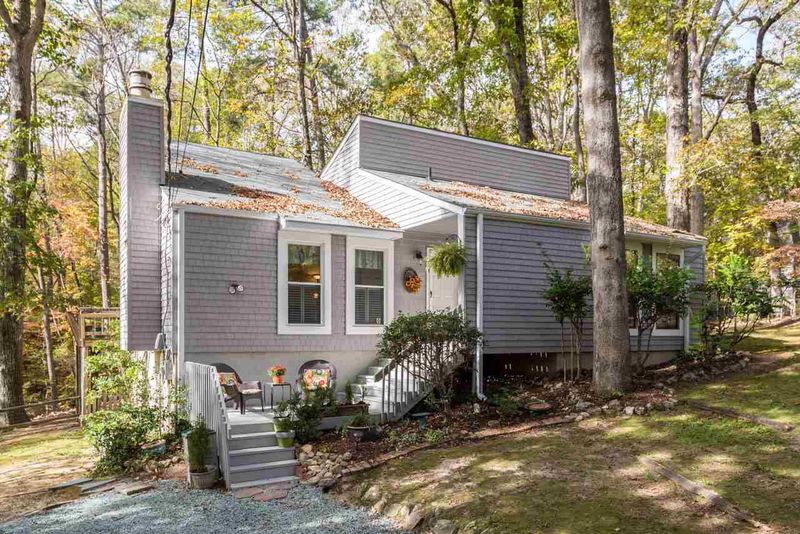 105 Nodding Oak, Chapel Hill, NC 27516