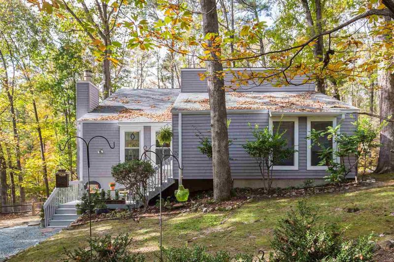 105 Nodding Oak, Chapel Hill, NC 27516