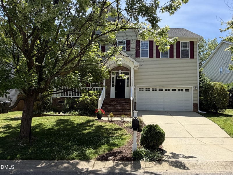105 Oakbeech Ct, Holly Springs, NC 27540