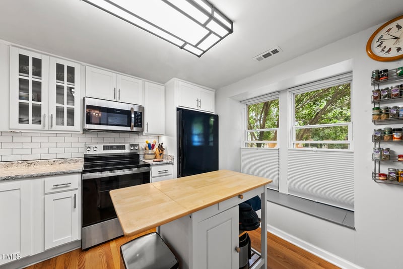 105 Ocala Ct, Cary, NC 27513