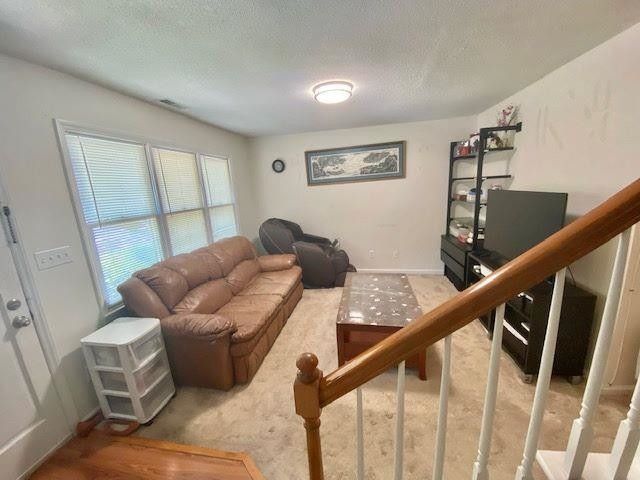 105 Old Cooper Sq, Chapel Hill, NC 27517