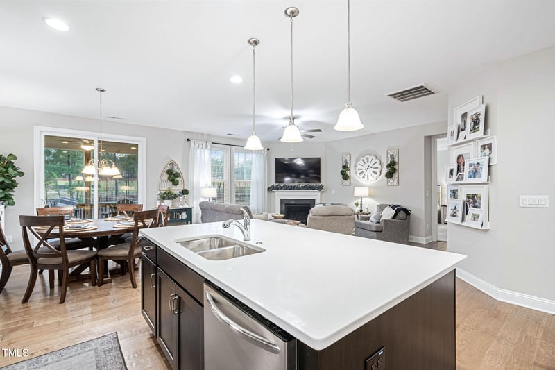 105 Olde Liberty Dr, Youngsville, NC 27596