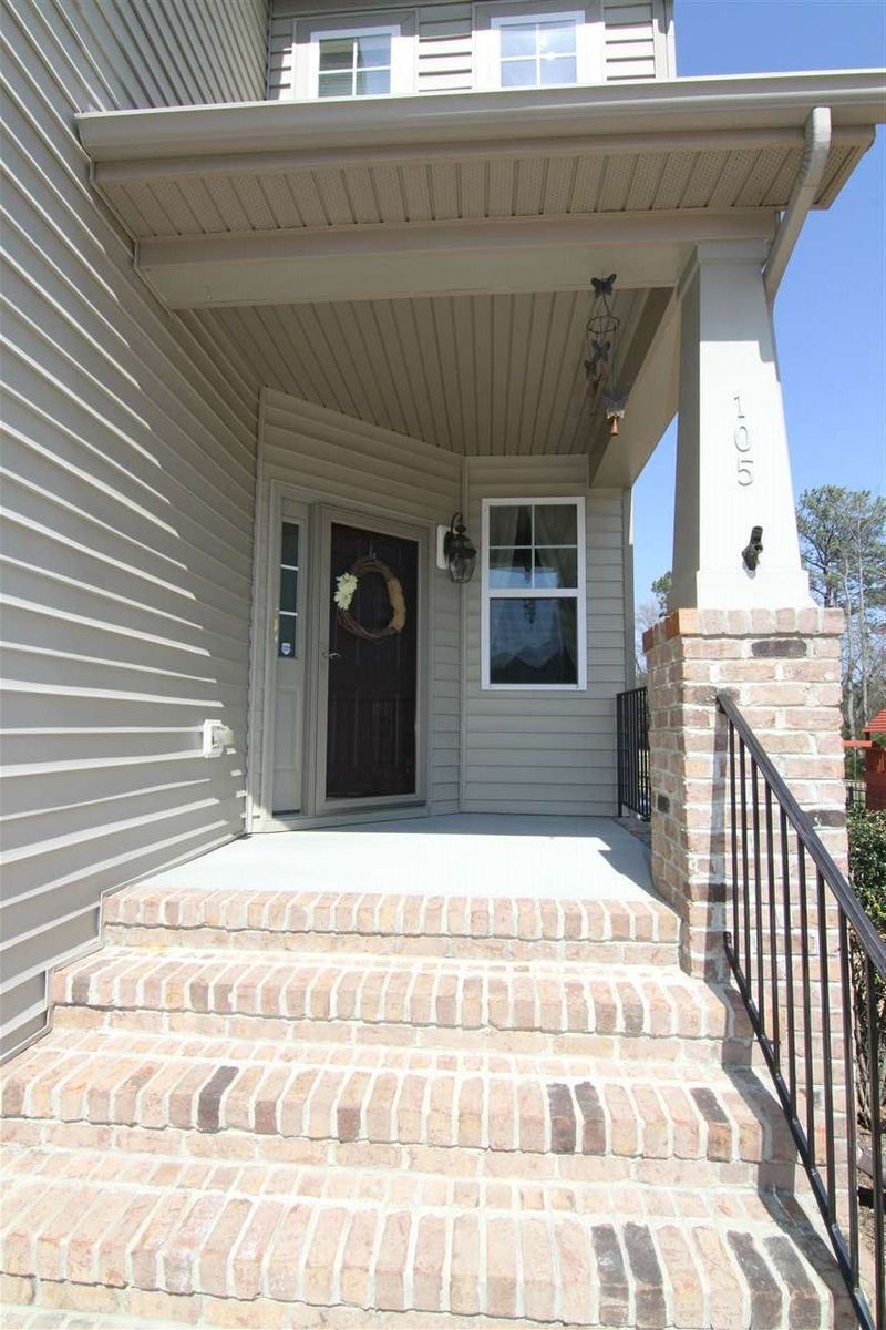 105 Olde State House Dr, Morrisville, NC 27560