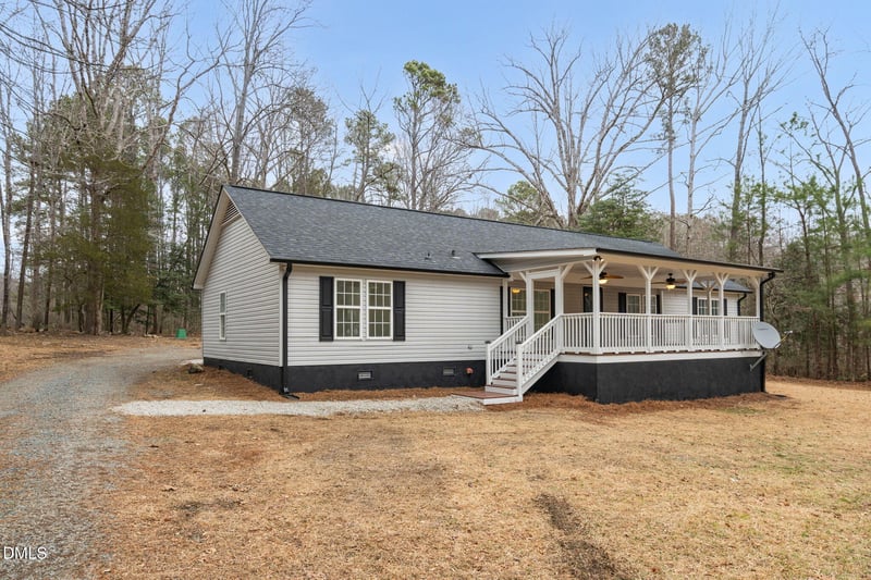105 Oldsmobile Dr, Pittsboro, NC 27312