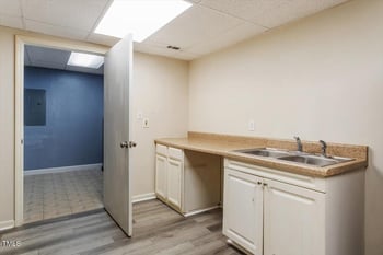 105 Otter Dr, Cary, NC 27513