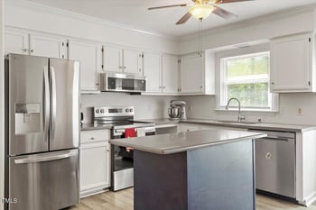 105 Otter Dr, Cary, NC 27513
