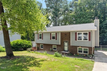 105 Otter Dr, Cary, NC 27513