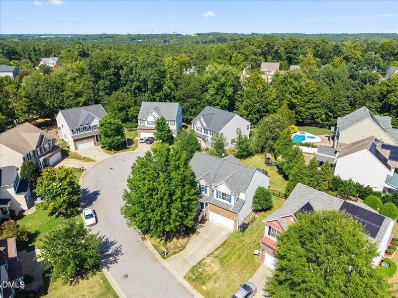 105 Owl Creek Ct, Holly Springs, NC 27540