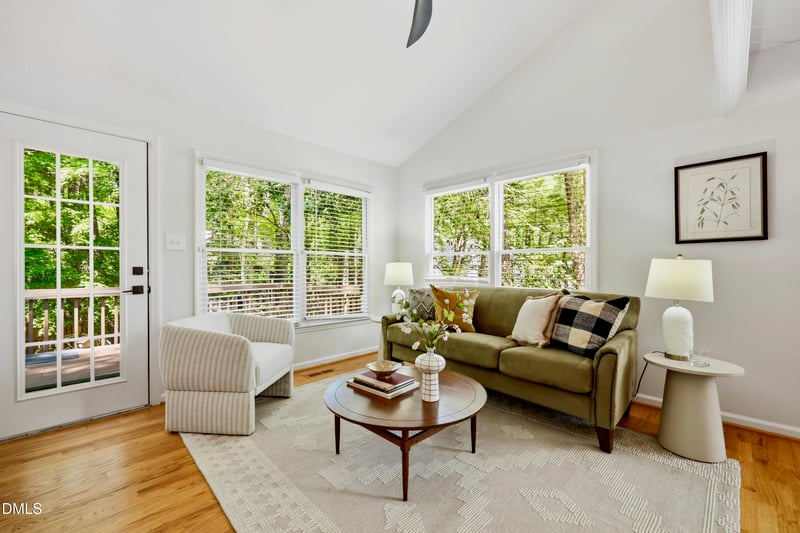 105 Oxford Hills Dr, Chapel Hill, NC 27514