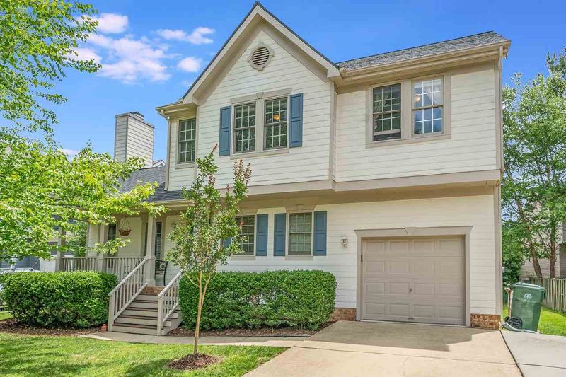 105 Peachland Dr, Cary, NC 27519