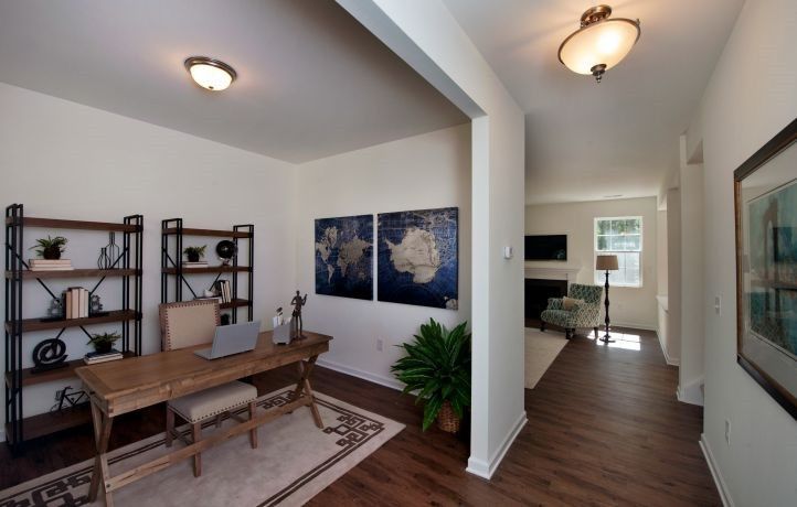 105 Peninsula Ct, Durham, NC 27703