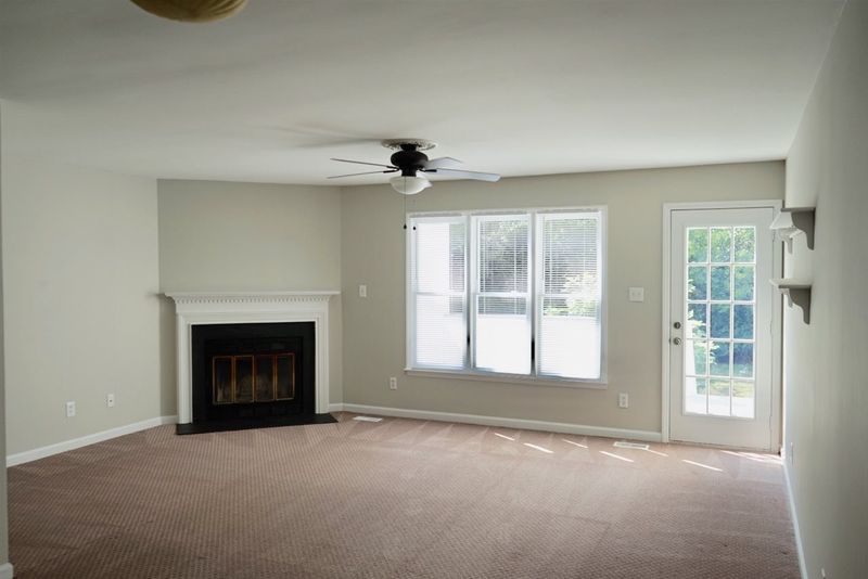 105 Pickett Ln, Cary, NC 27511