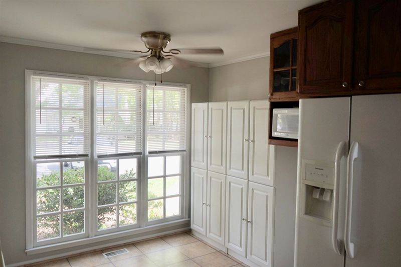 105 Pickett Ln, Cary, NC 27511