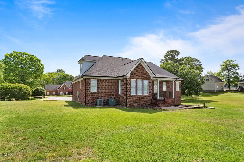 105 Pinecrest Dr, Angier, NC 27501
