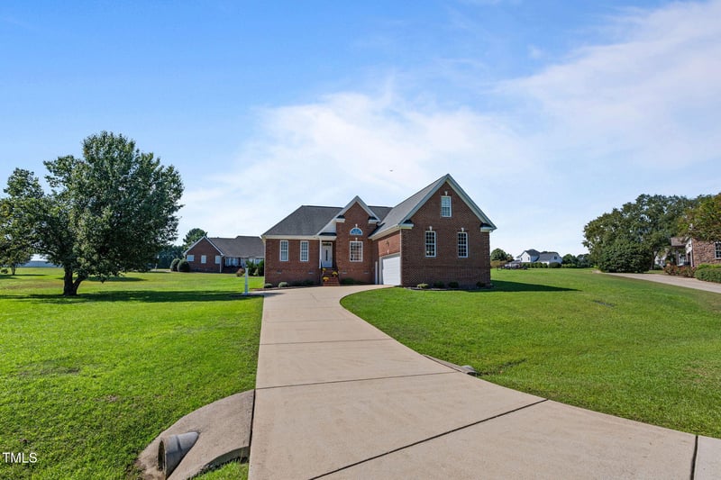 105 Pinecrest Dr, Angier, NC 27501