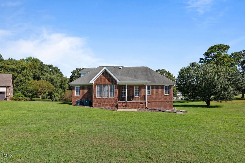 105 Pinecrest Dr, Angier, NC 27501
